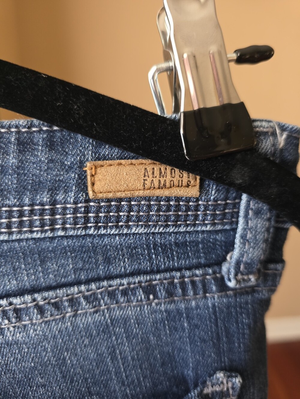 Almost Famous Juniors Lace Trim Denim 2" Inseam Shorts | Size 3 Cute Boho Vibes - Picture 5 of 11
